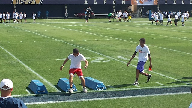 大卫·詹姆斯半场8中6得到17分7篮板&天津仍落后宁波9分.