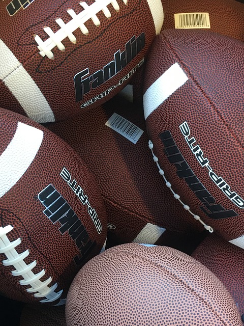 40+5+9重返巅峰！哈登抡冒烟了：连秀抛投绝学单节17分打爆雄鹿.